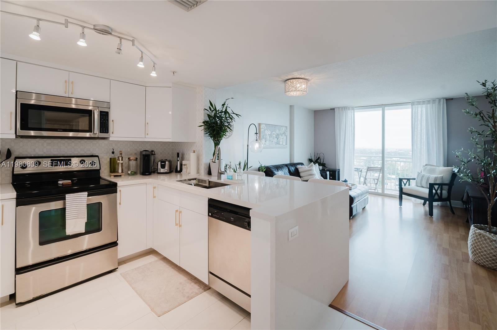 THE ASTON CONDO - Residential Lease