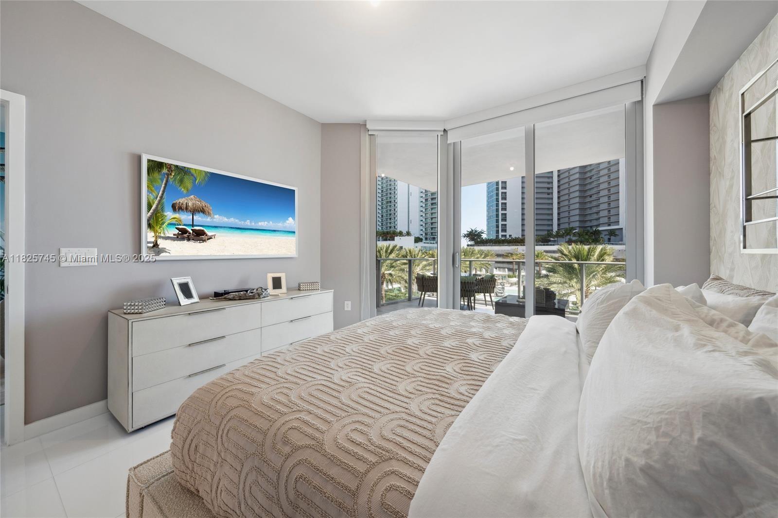 PARAMOUNT MIAMI WORLDCENT - Residential Lease
