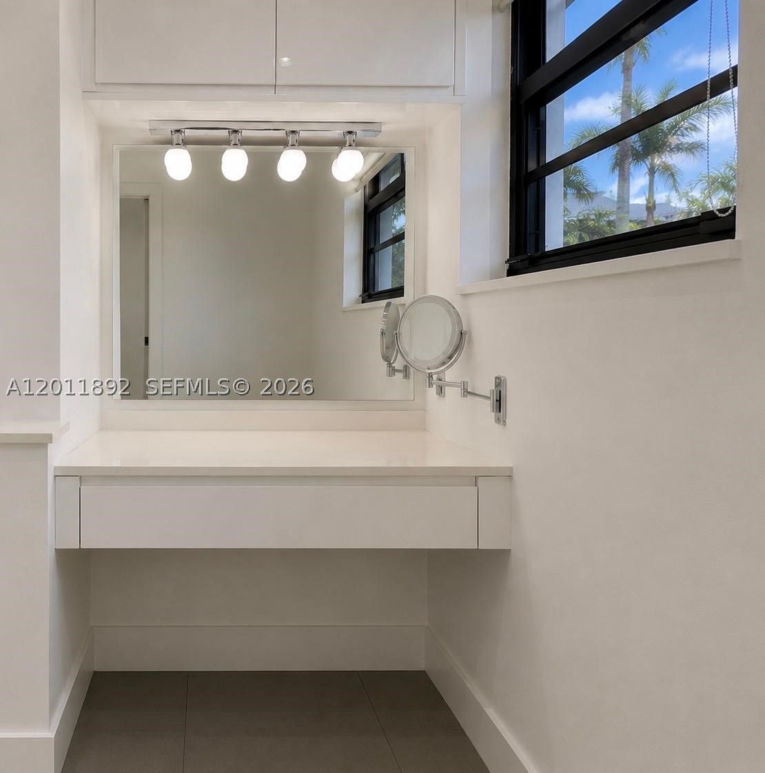 THE TOWNHOMES OF DORAL OA - Residential