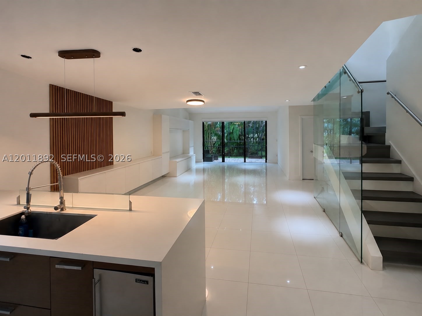 THE TOWNHOMES OF DORAL OA - Residential