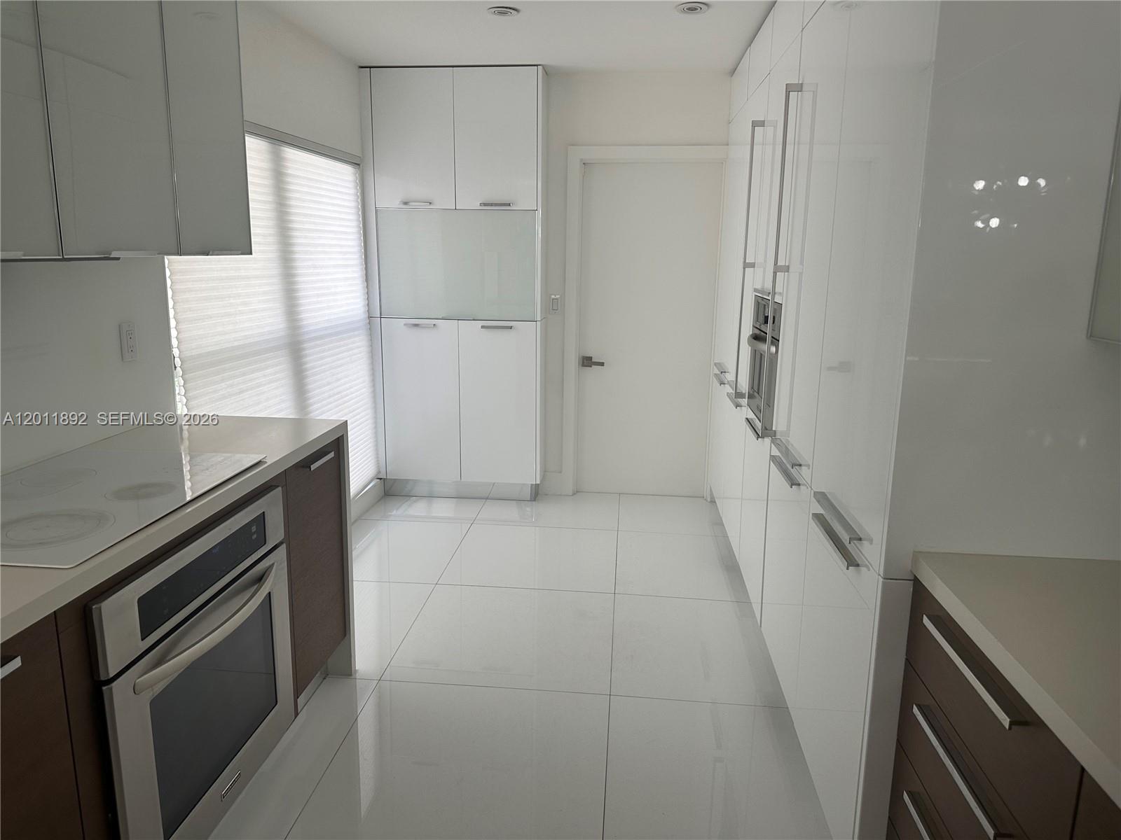 THE TOWNHOMES OF DORAL OA - Residential