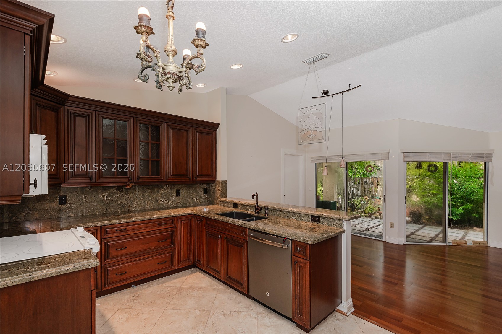 JACARANDA PARCEL 216 - Residential