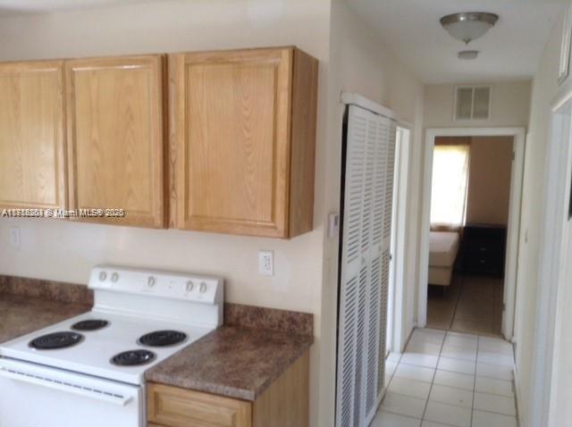 ROYAL PALM GARDENS - Residential