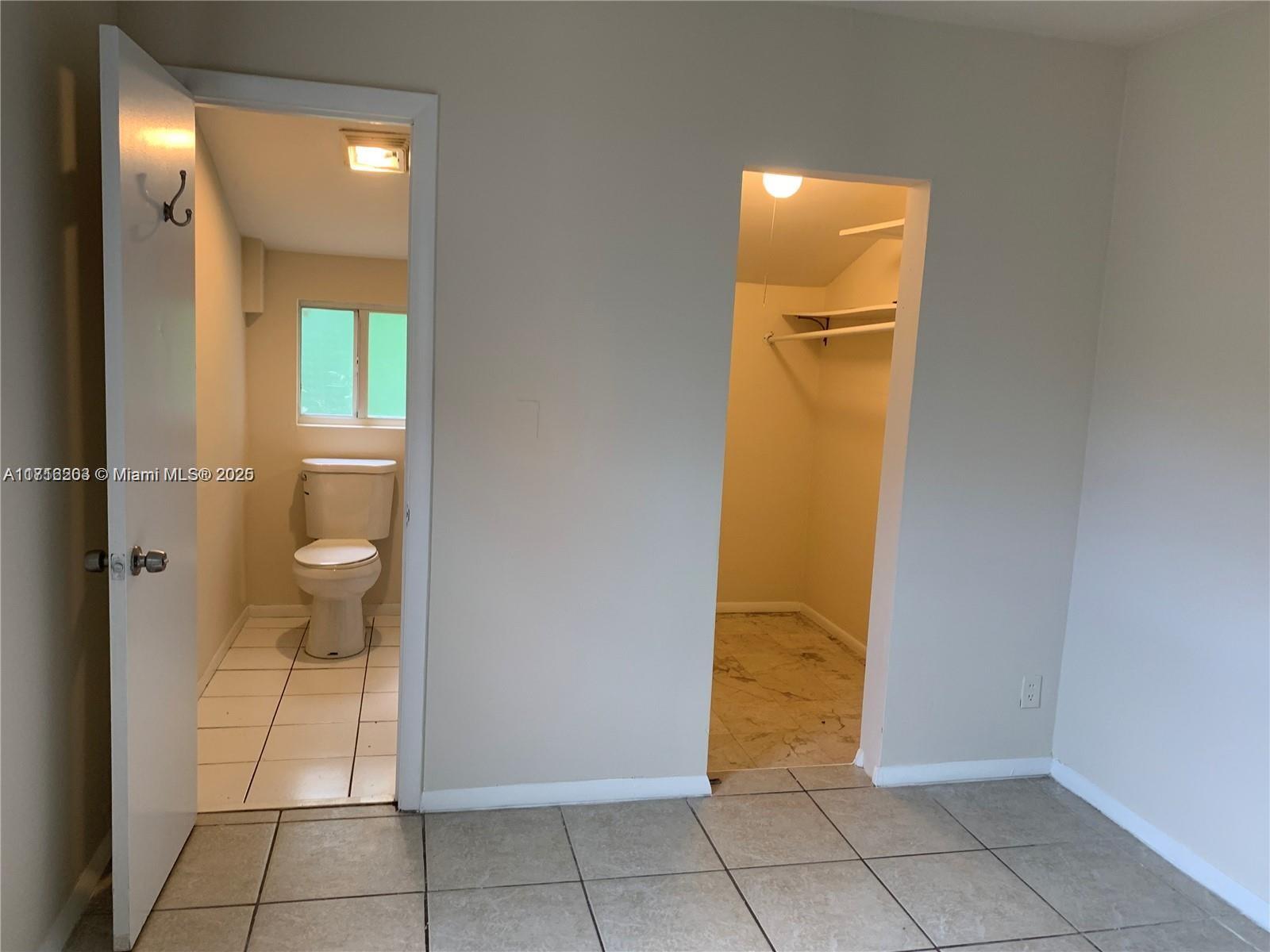 ROYAL PALM GARDENS - Residential