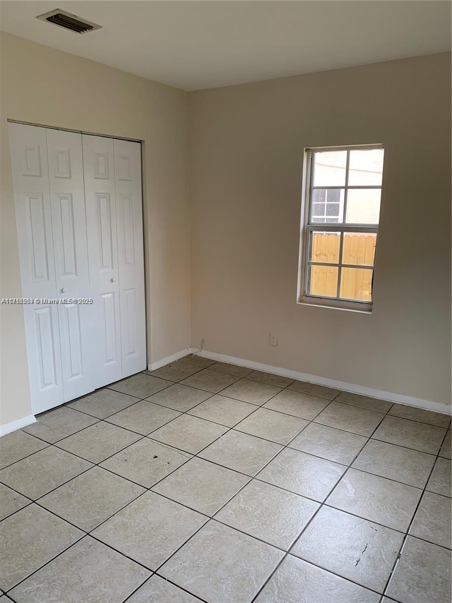 ROYAL PALM GARDENS - Residential