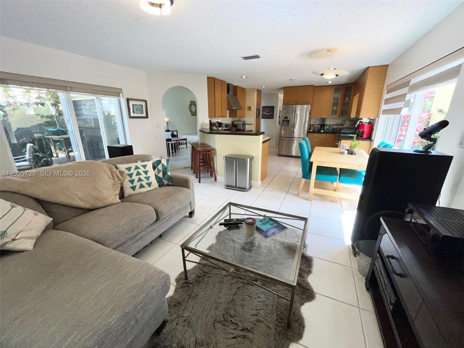 DORAL LANDINGS EAST - Residential