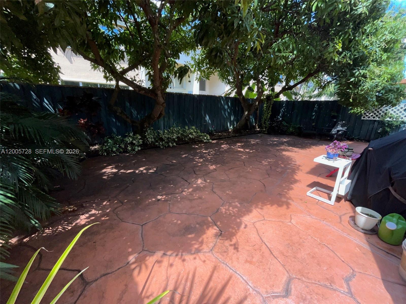 DORAL LANDINGS EAST - Residential