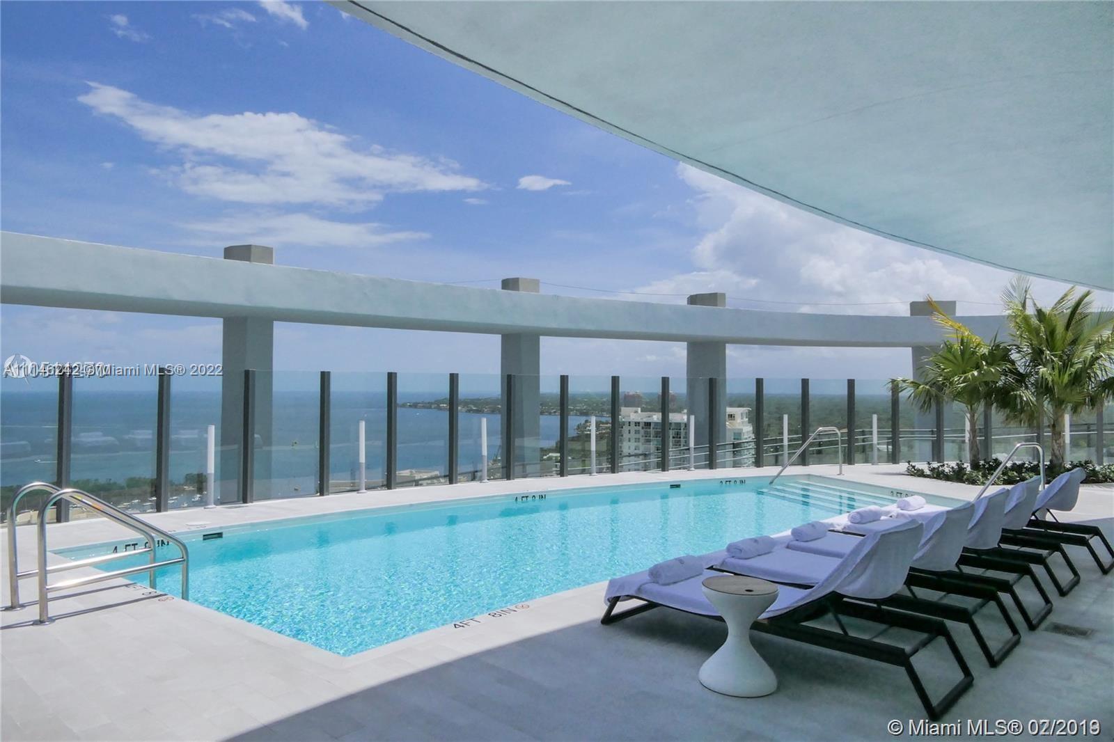 CLUB RESIDENCES AT PARK G - Residential