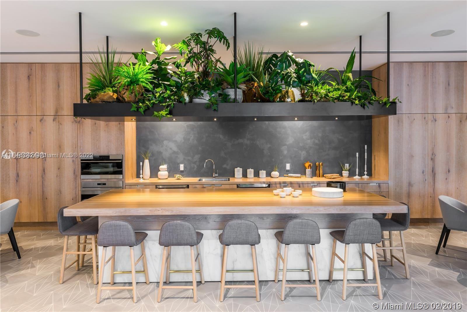 CLUB RESIDENCES AT PARK G - Residential
