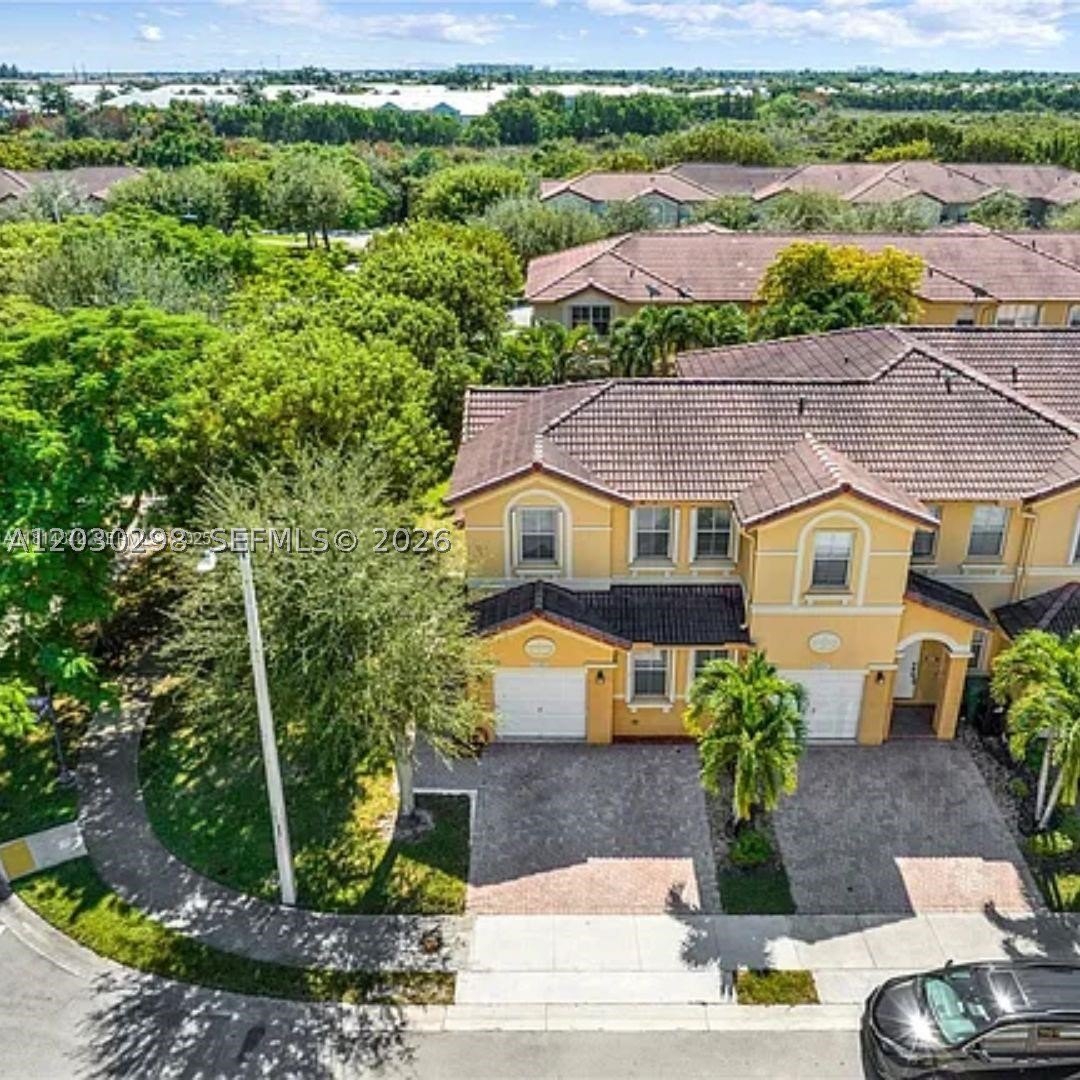 ISLAND AT DORAL 1ST ADDN - Residential Lease