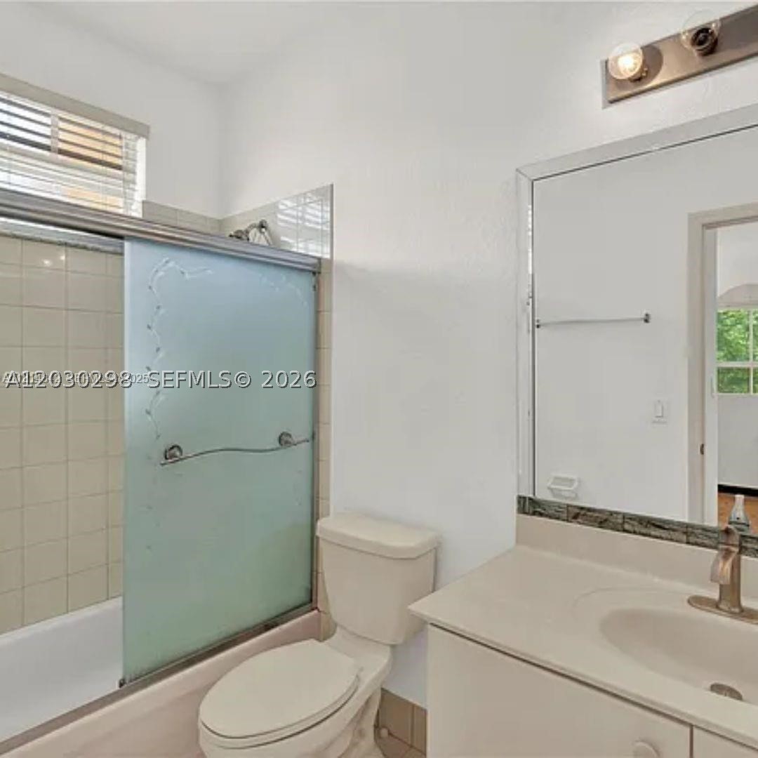 ISLAND AT DORAL 1ST ADDN - Residential Lease
