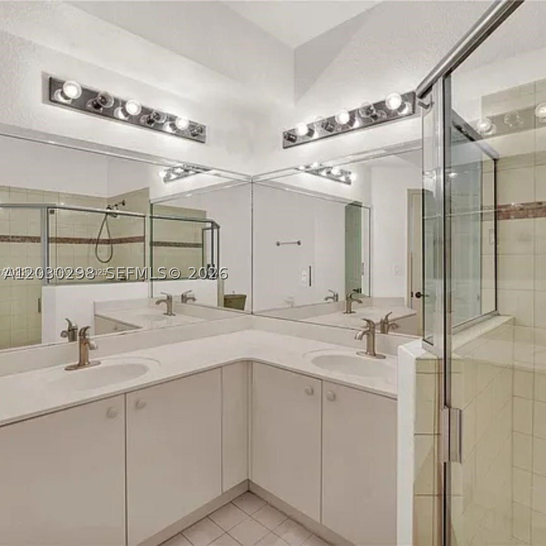 ISLAND AT DORAL 1ST ADDN - Residential Lease