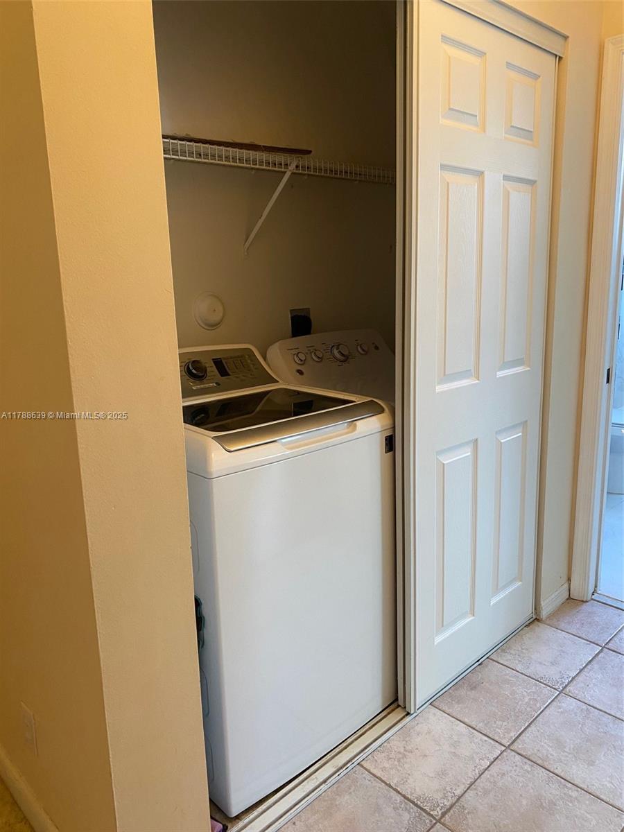 ARAGON SEC ONE - Residential Lease