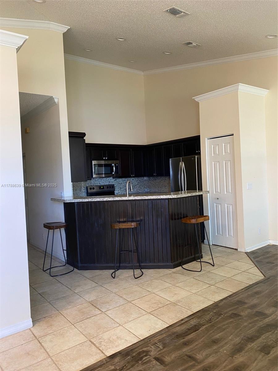 ARAGON SEC ONE - Residential Lease