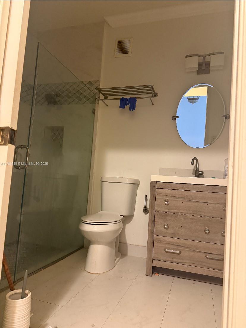 ARAGON SEC ONE - Residential Lease