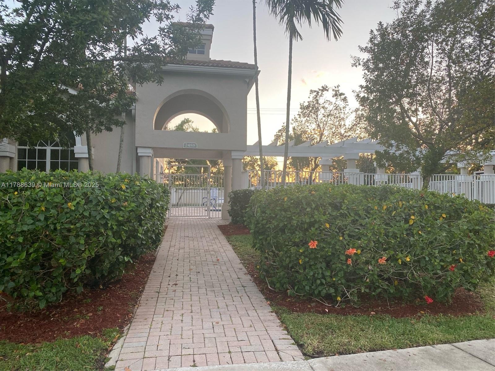 ARAGON SEC ONE - Residential Lease