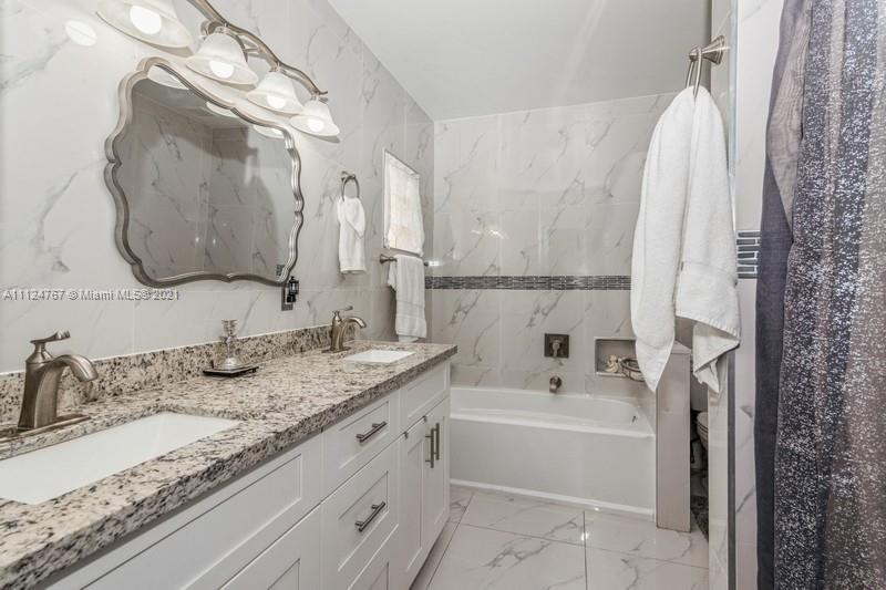 BISCAYNE POINT SOUTH - Residential