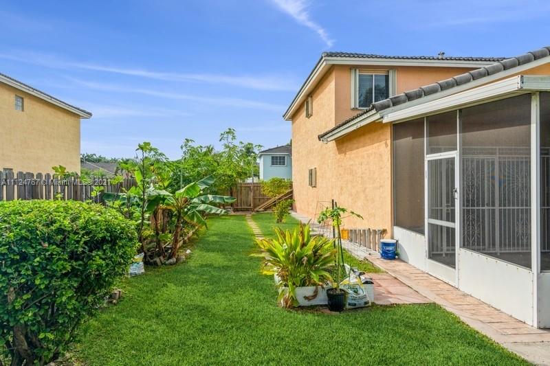 BISCAYNE POINT SOUTH - Residential