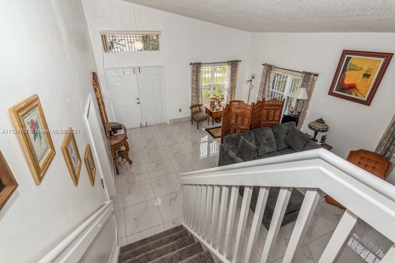 BISCAYNE POINT SOUTH - Residential