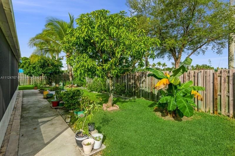 BISCAYNE POINT SOUTH - Residential