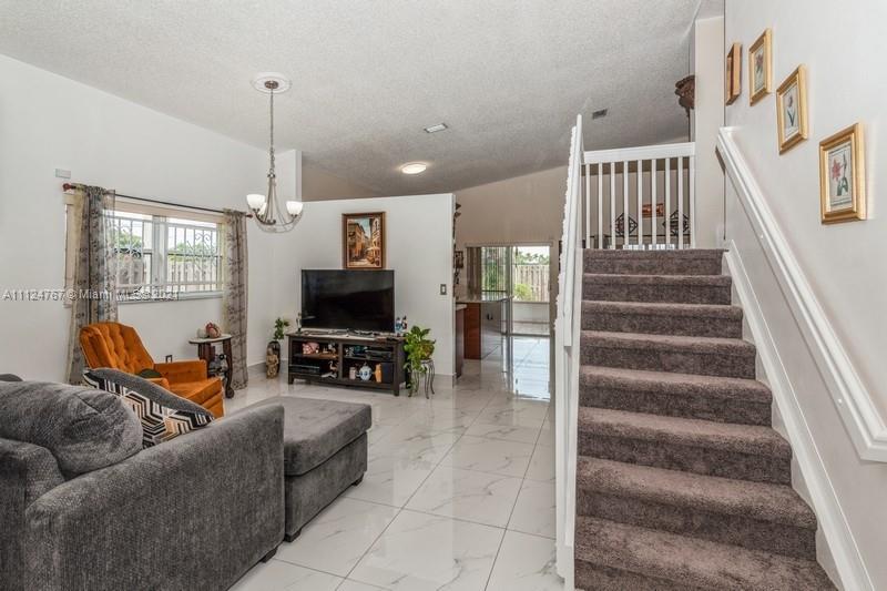 BISCAYNE POINT SOUTH - Residential