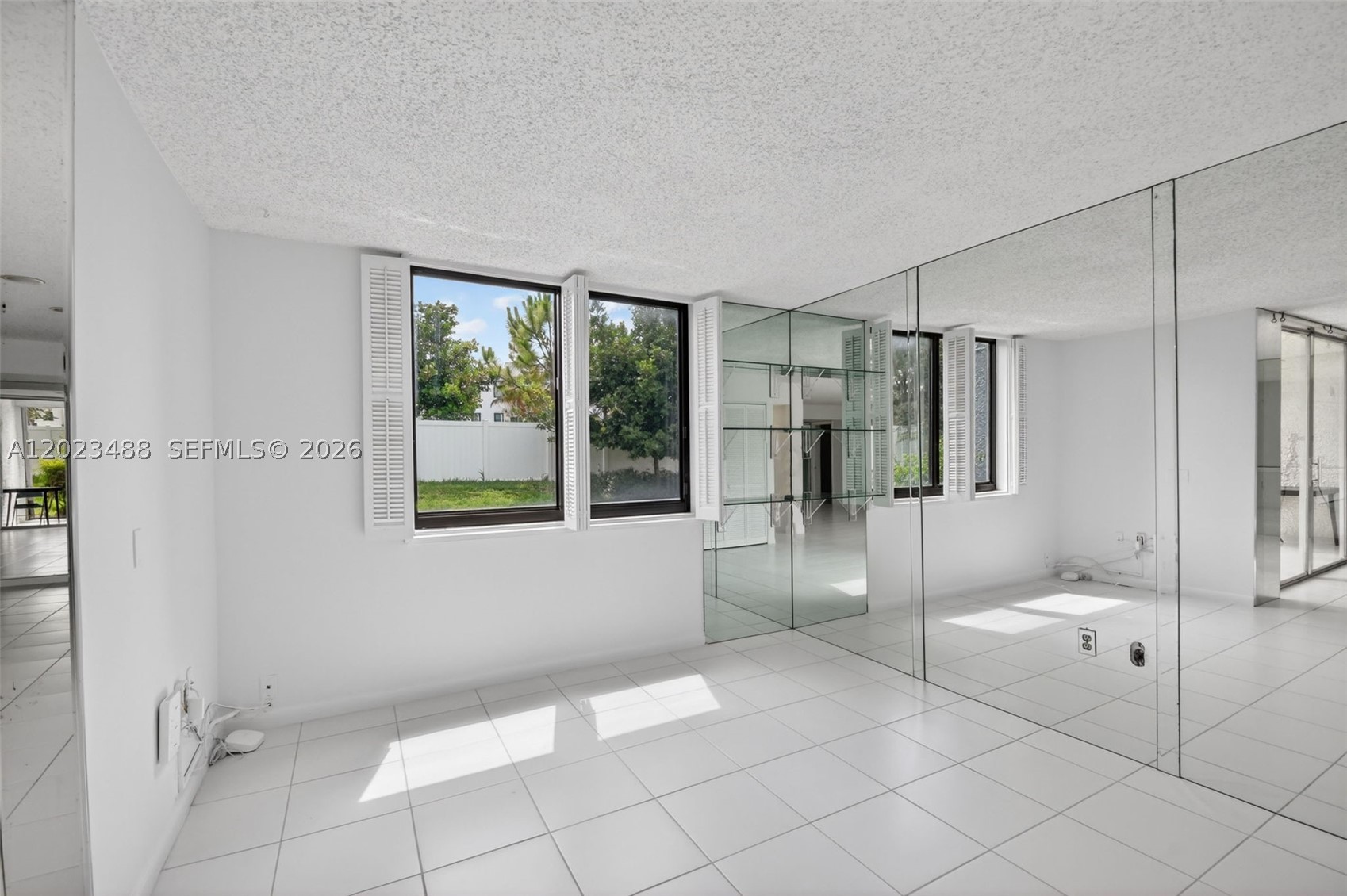 FOUNTAINS OF PALM BEACH C - Residential