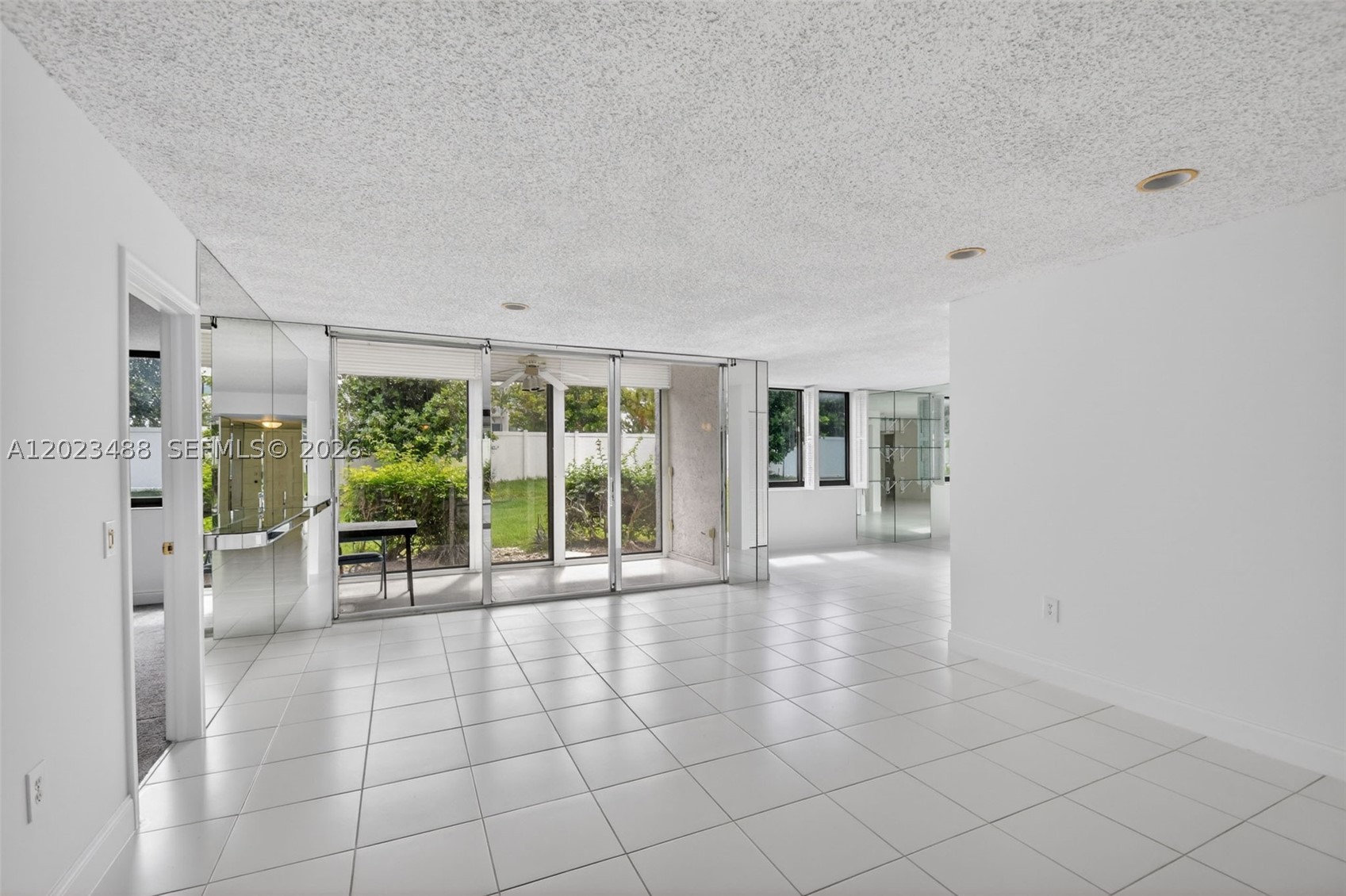 FOUNTAINS OF PALM BEACH C - Residential