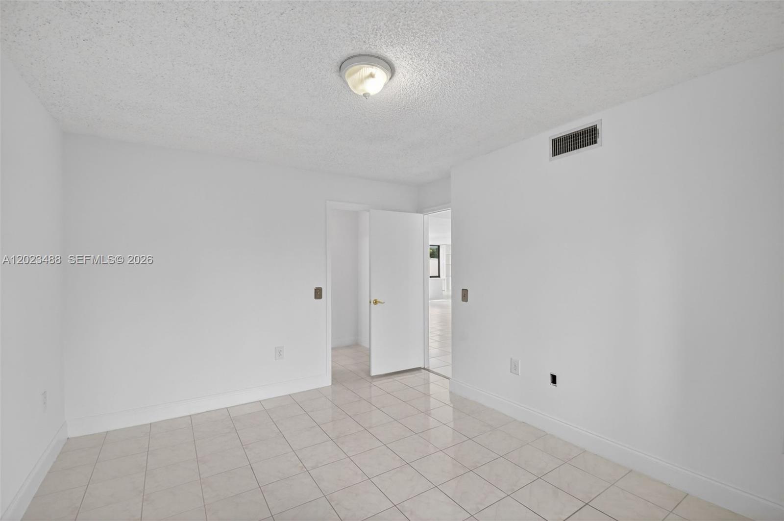 FOUNTAINS OF PALM BEACH C - Residential