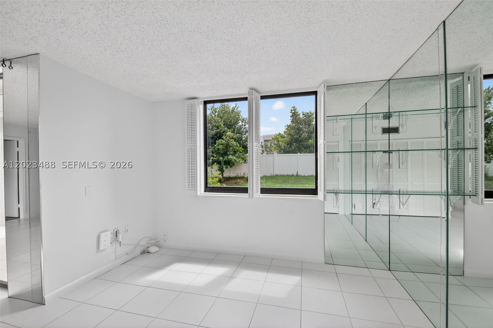 FOUNTAINS OF PALM BEACH C - Residential