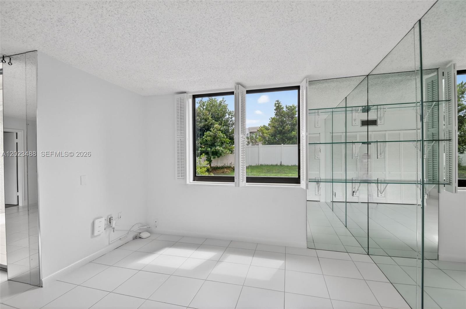 FOUNTAINS OF PALM BEACH C - Residential