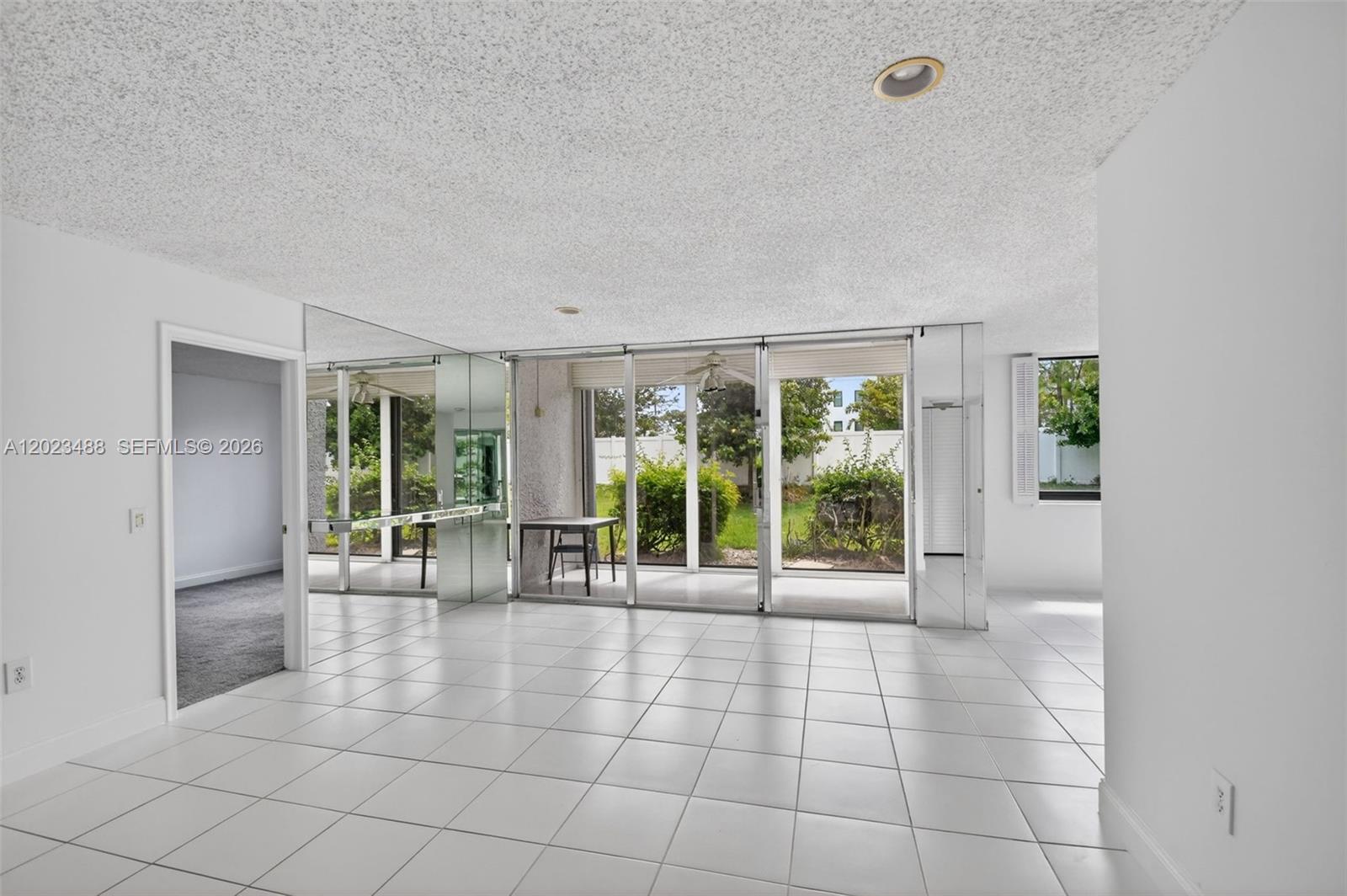 FOUNTAINS OF PALM BEACH C - Residential