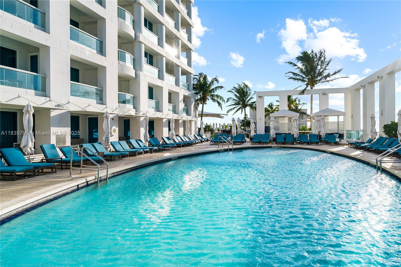551 FLB CONDOMINIUM HOTEL - Residential