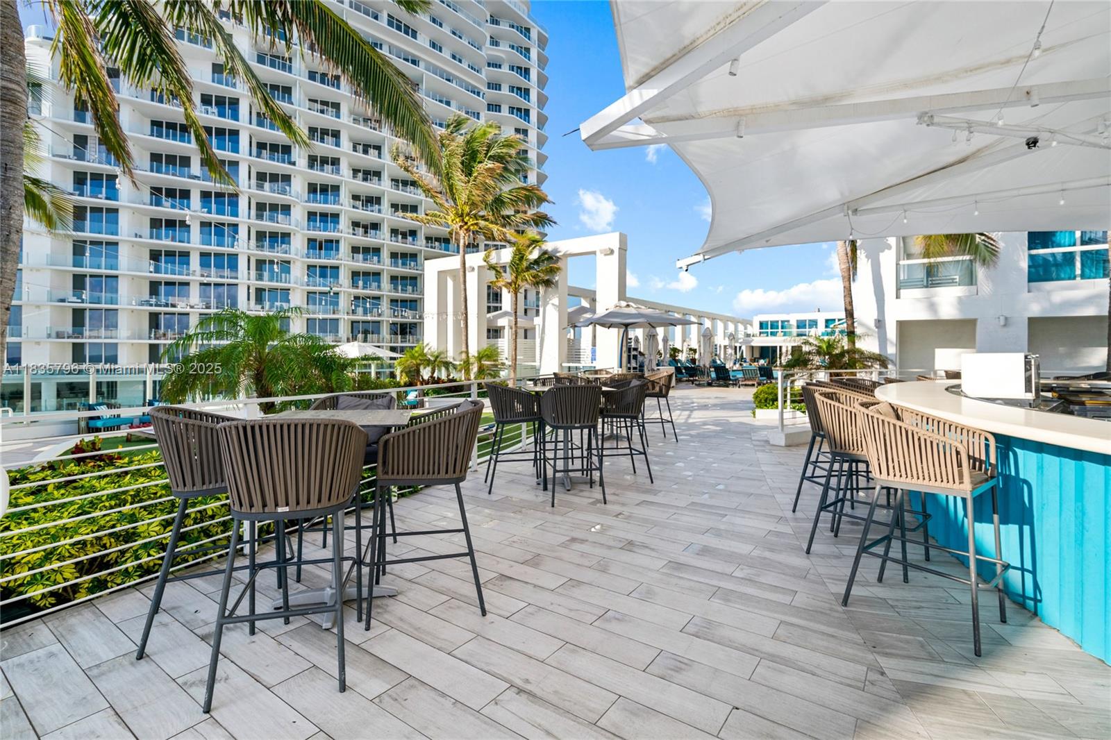551 FLB CONDOMINIUM HOTEL - Residential