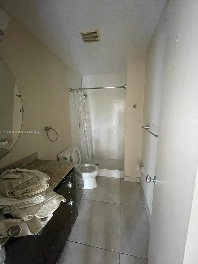 UNIVERSITY VILLAGE EAST 2 - Residential Lease