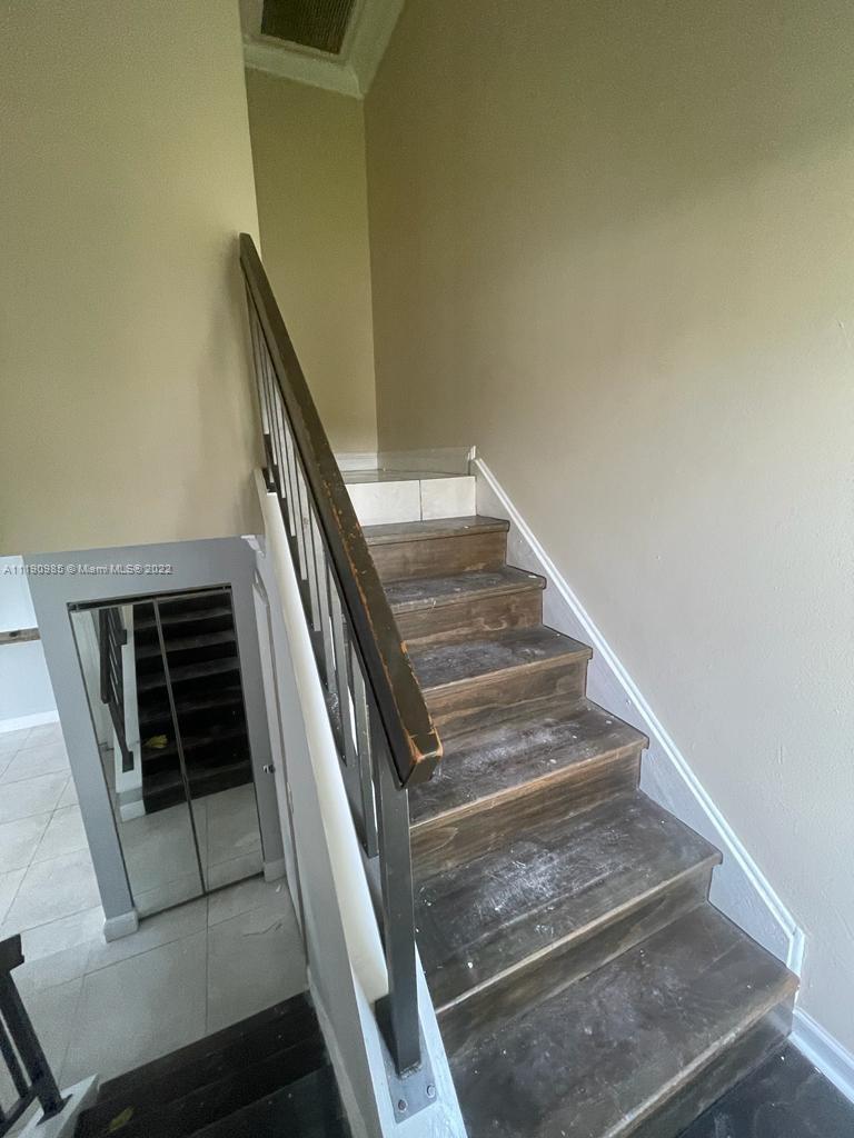 UNIVERSITY VILLAGE EAST 2 - Residential Lease