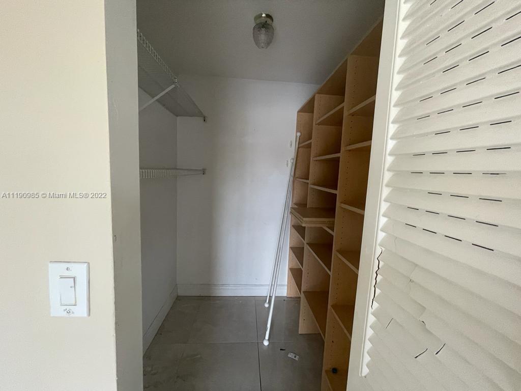 UNIVERSITY VILLAGE EAST 2 - Residential Lease