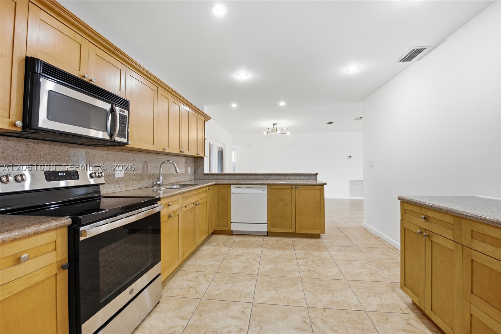 SUNSET ISLES SEC 2 - Residential
