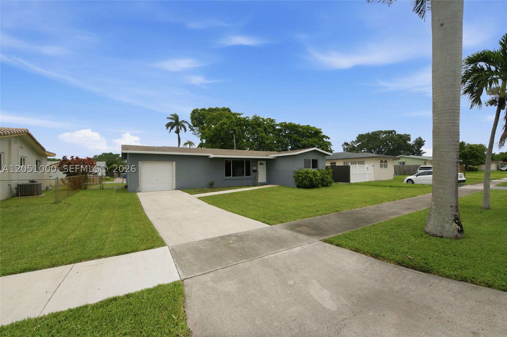 SUNSET ISLES SEC 2 - Residential
