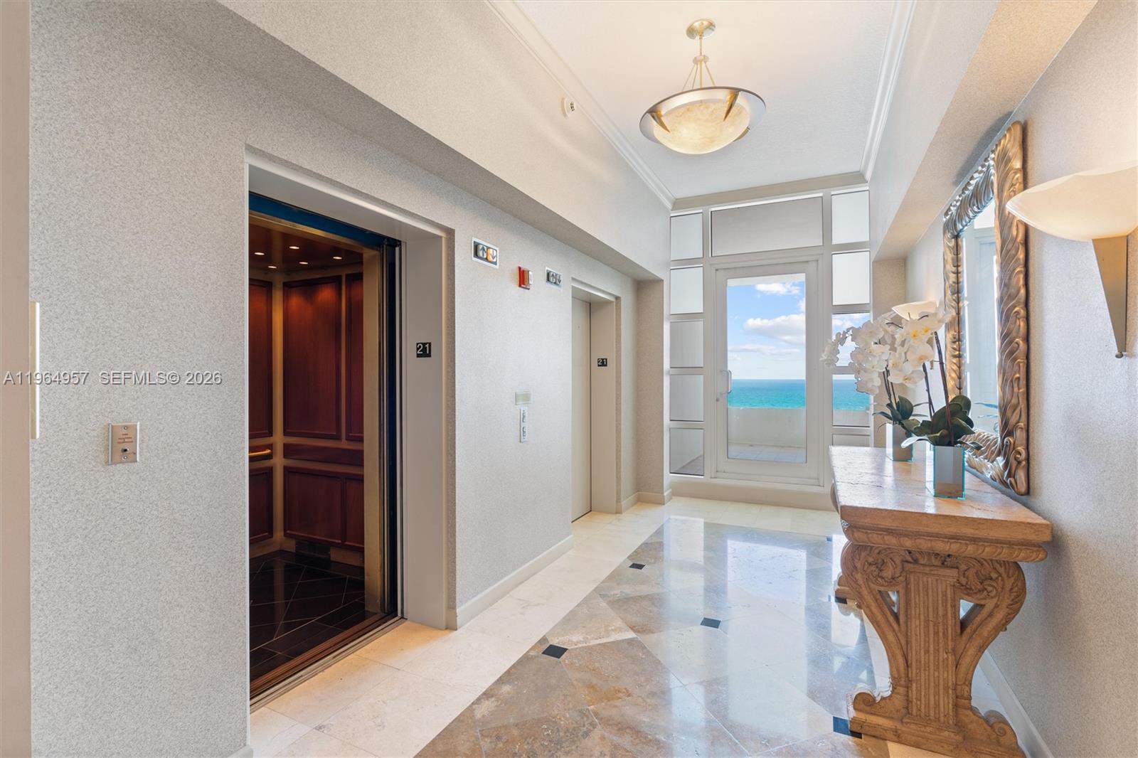 HARBOURAGE PLACE CONDO - Residential
