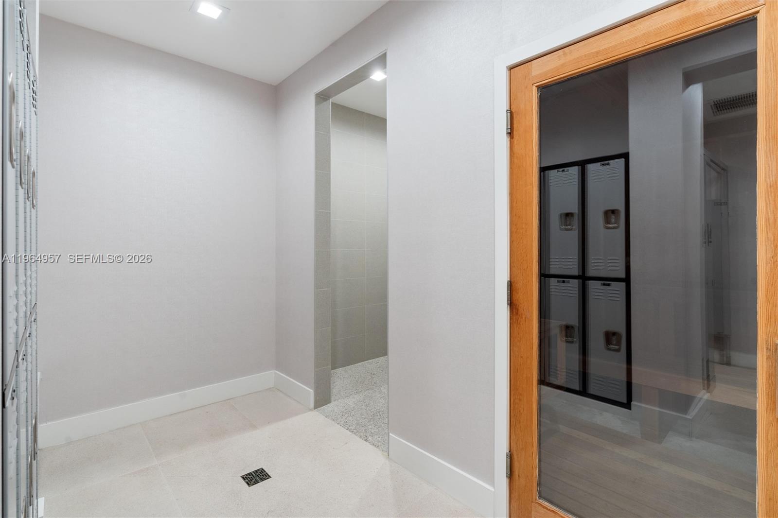 HARBOURAGE PLACE CONDO - Residential