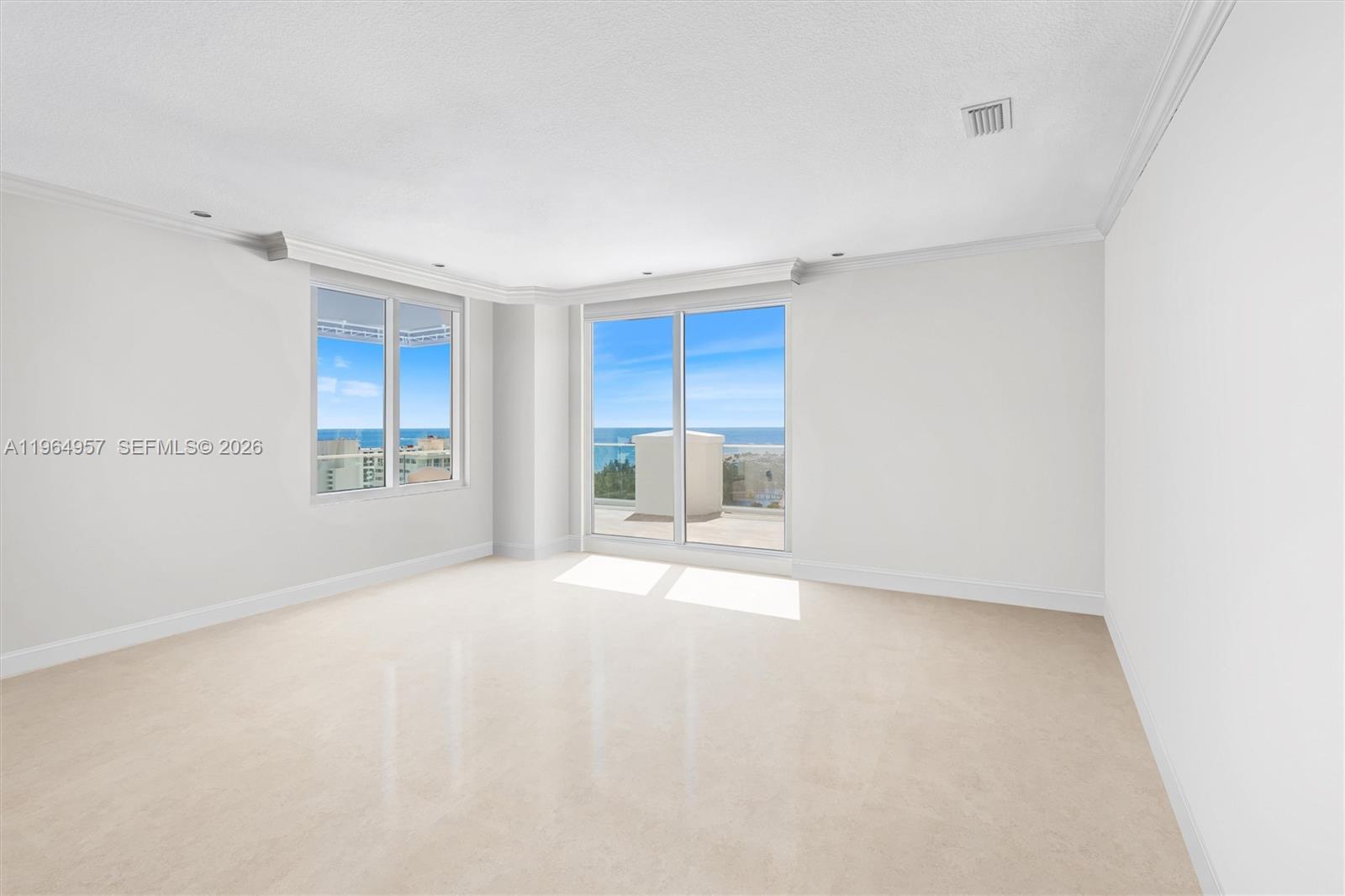 HARBOURAGE PLACE CONDO - Residential