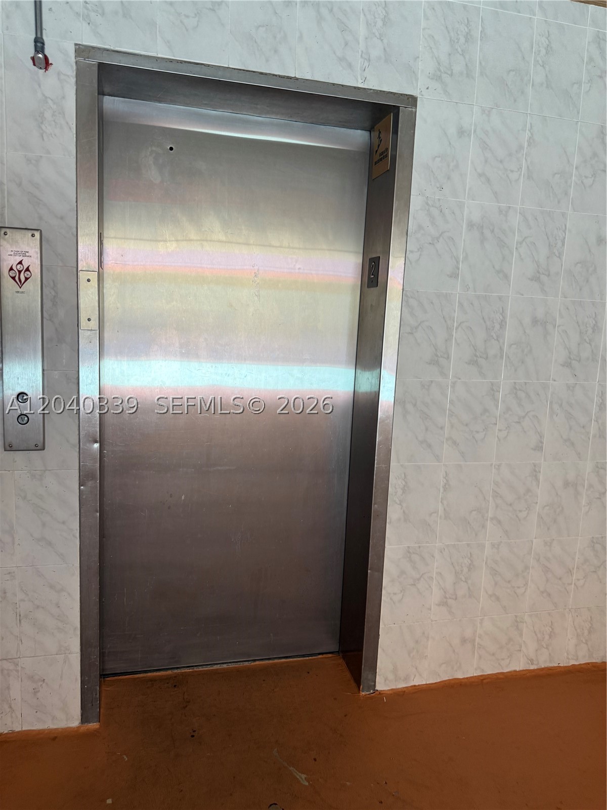 INTERNATIONAL CONDO - Residential