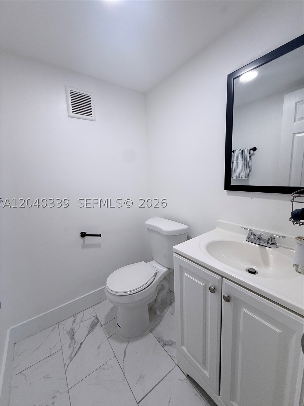 INTERNATIONAL CONDO - Residential