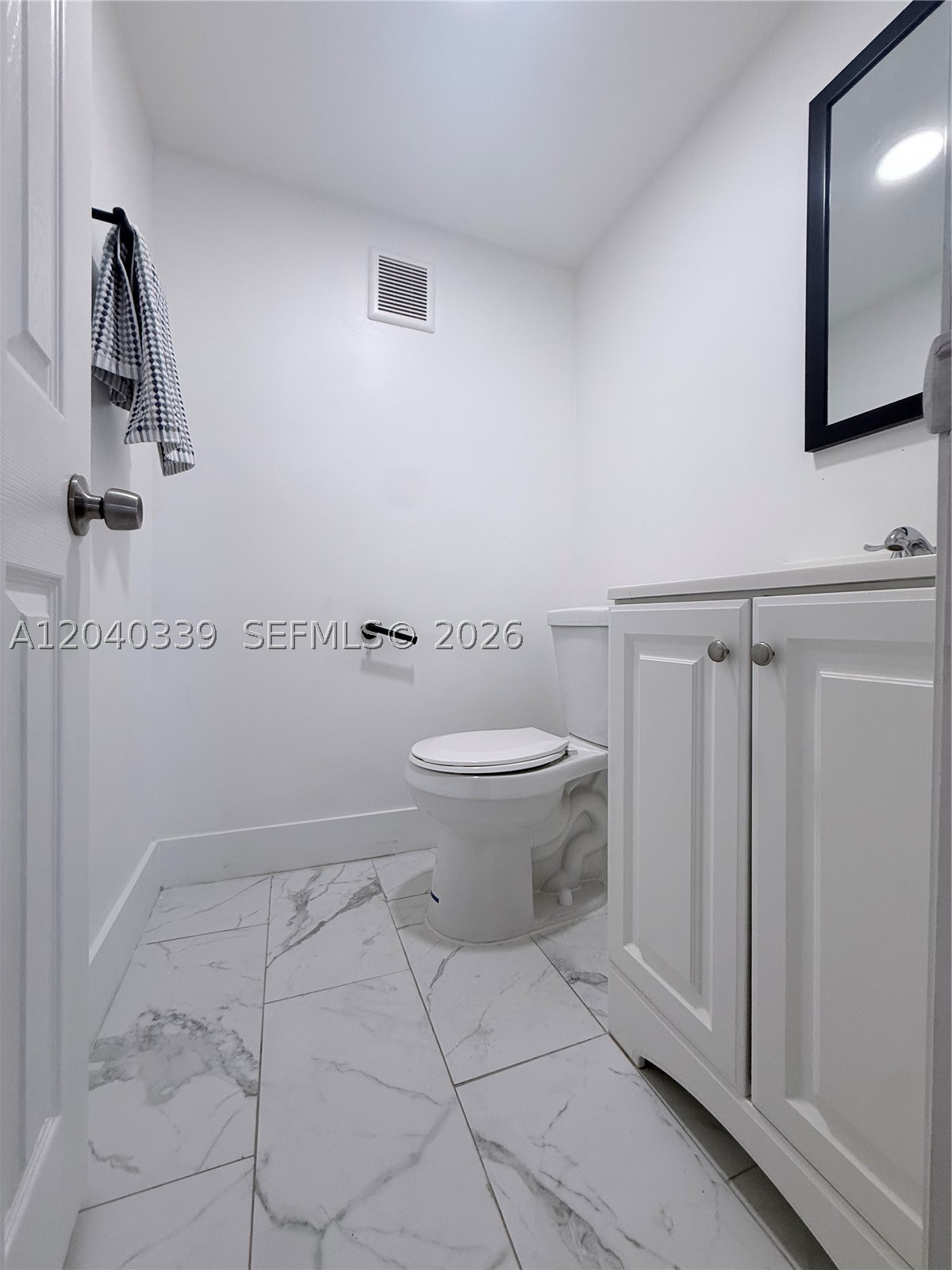 INTERNATIONAL CONDO - Residential
