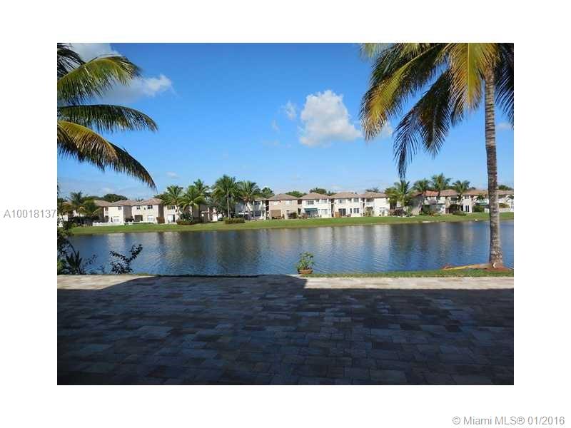 DORAL ISLES CATALINA - Residential