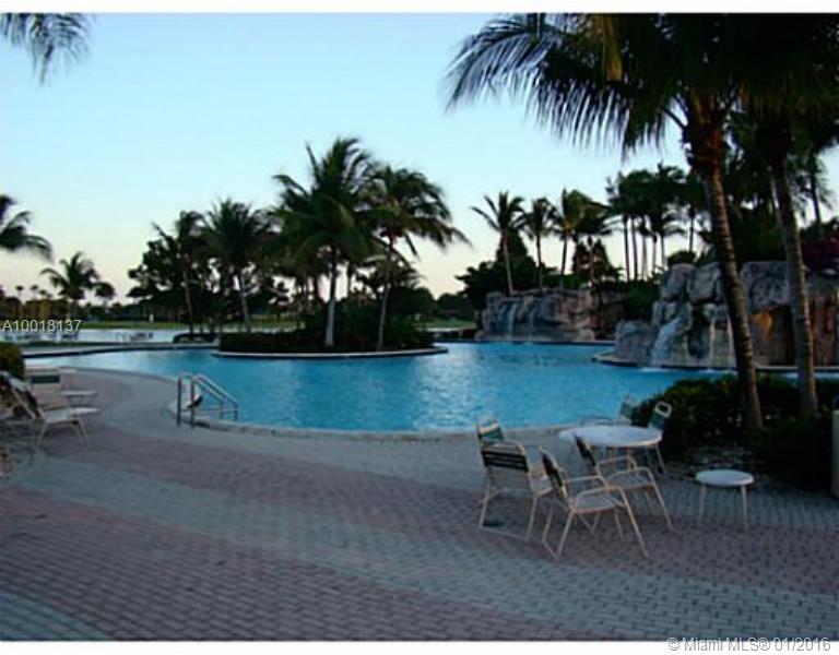 DORAL ISLES CATALINA - Residential