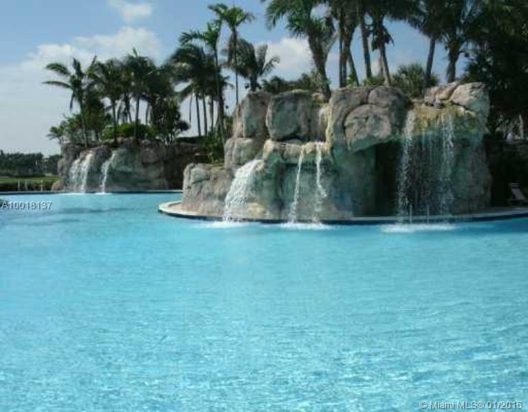 DORAL ISLES CATALINA - Residential