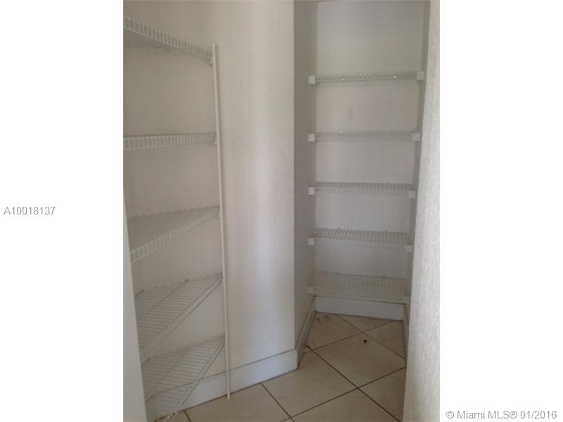 DORAL ISLES CATALINA - Residential