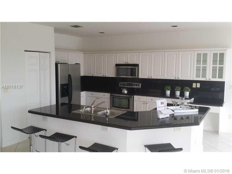 DORAL ISLES CATALINA - Residential