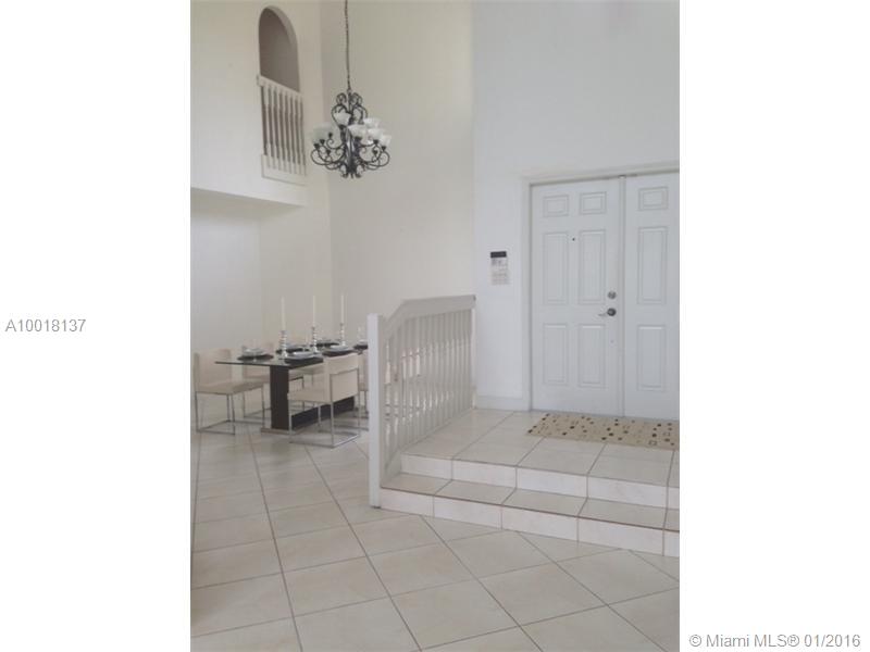 DORAL ISLES CATALINA - Residential